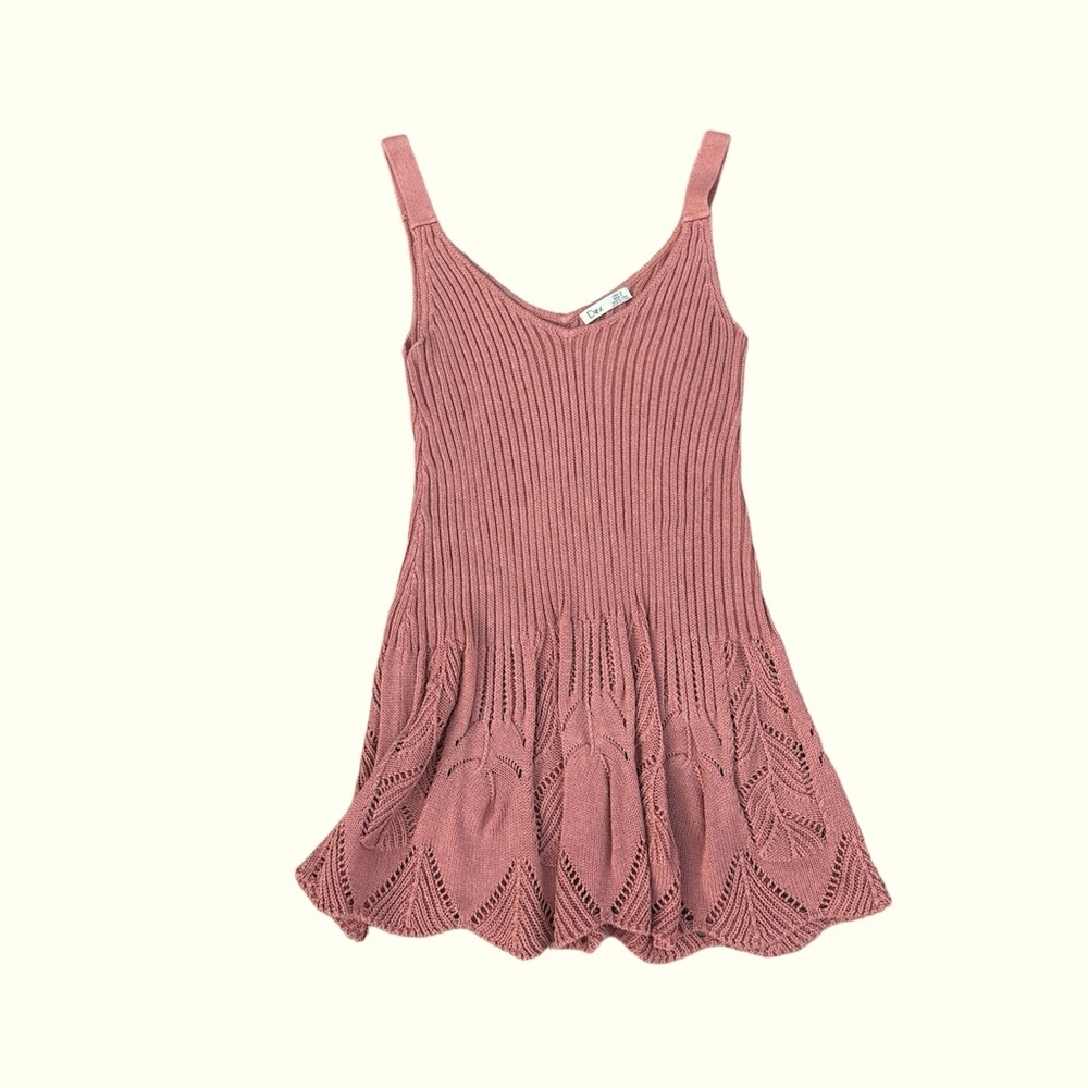 DEX lovely knit tank top with floral design